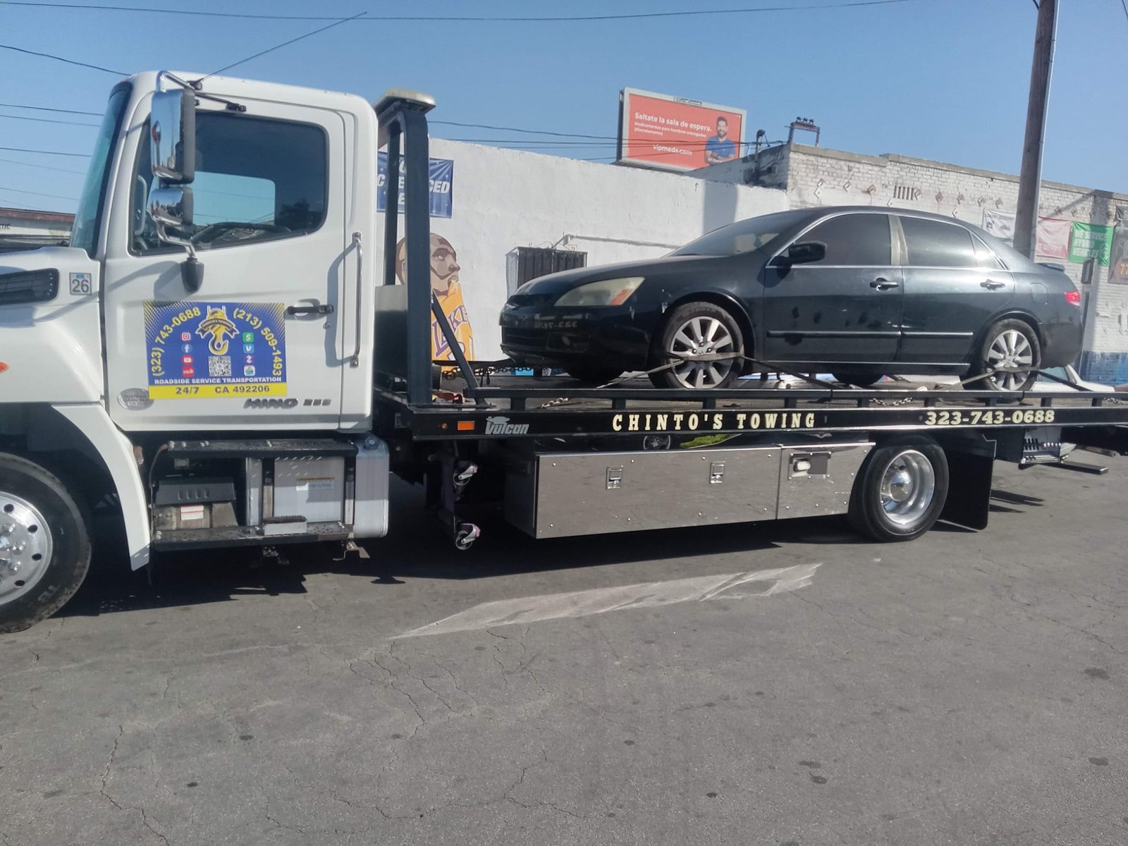 Chinto's Towing gallery image