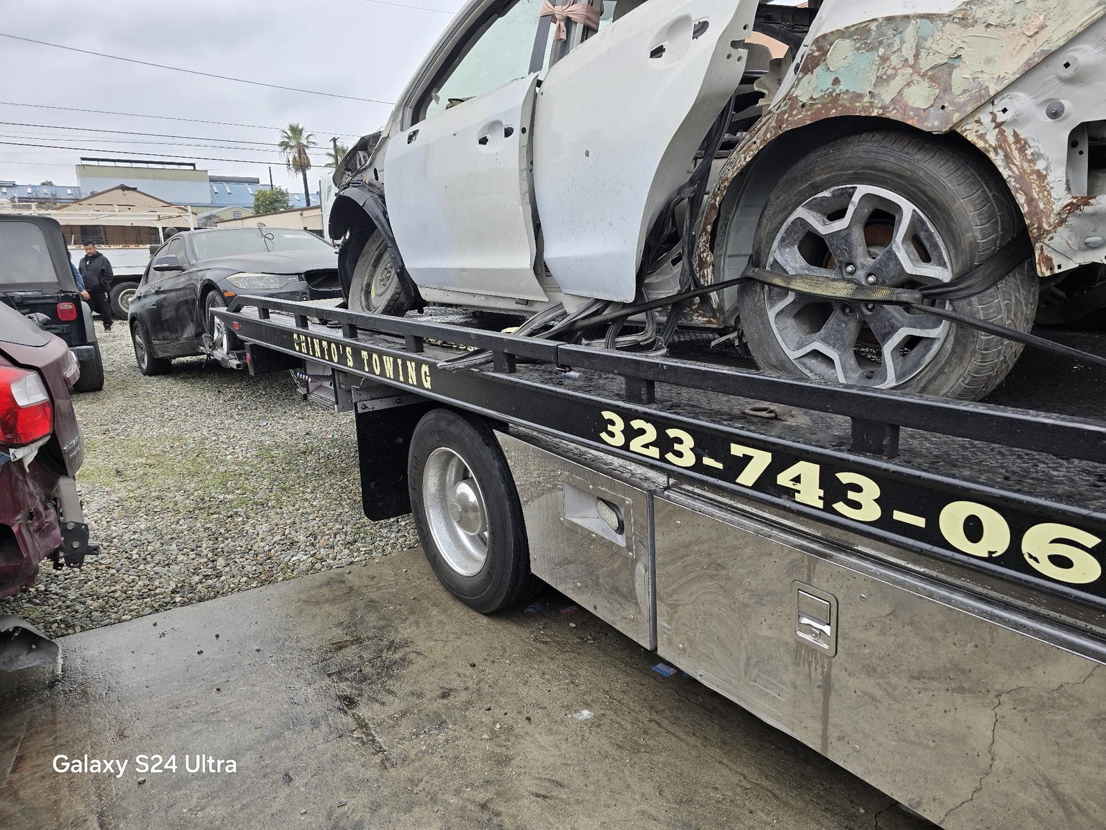 Chinto's Towing gallery image